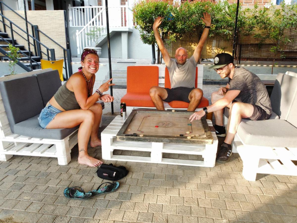 Hangover Hostels มิริสซา ภายนอก รูปภาพ