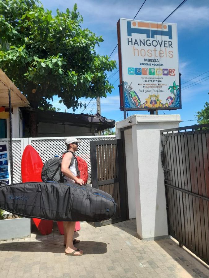 Hangover Hostels มิริสซา ภายนอก รูปภาพ