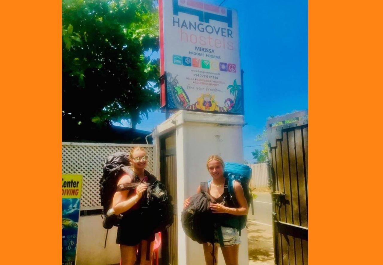 Hangover Hostels มิริสซา ภายนอก รูปภาพ