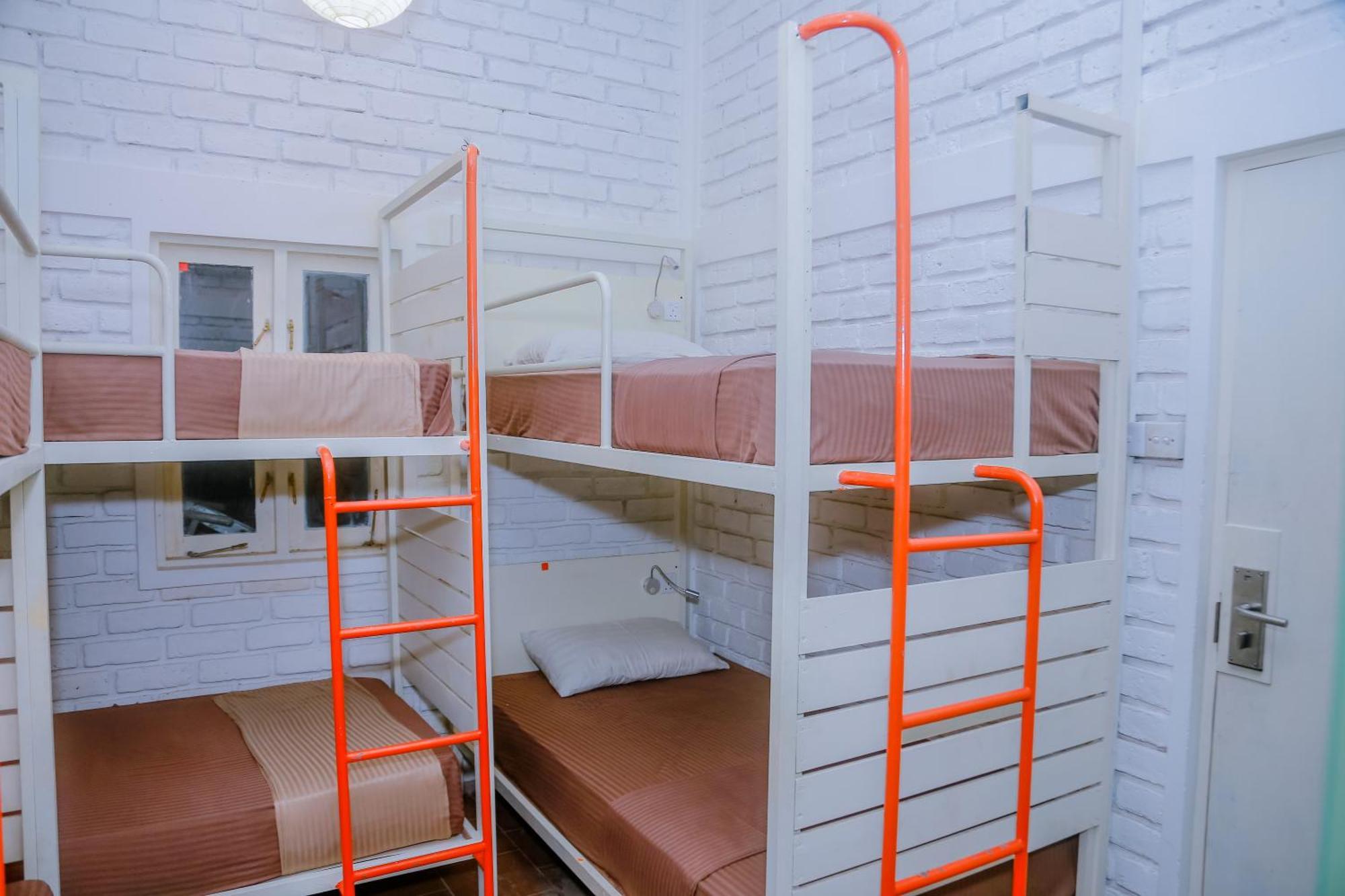 Hangover Hostels มิริสซา ภายนอก รูปภาพ