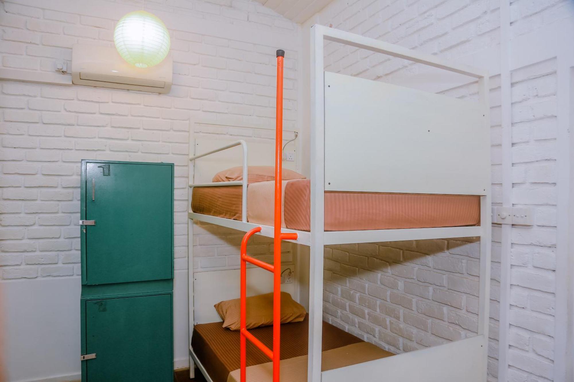 Hangover Hostels มิริสซา ภายนอก รูปภาพ